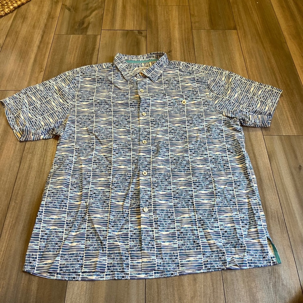 Tommy‎ Bahama Mens XL Blue White Geometric Short Sleeve Button Up BIn J-26